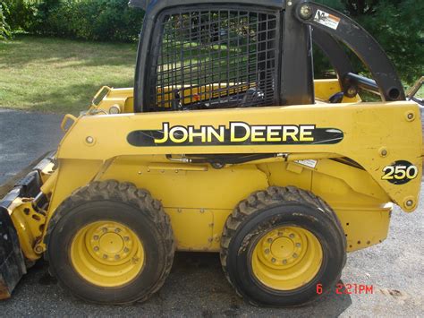 2003 John Deere 250 Skid Steer- 470 hours $16K - The Hull Truth