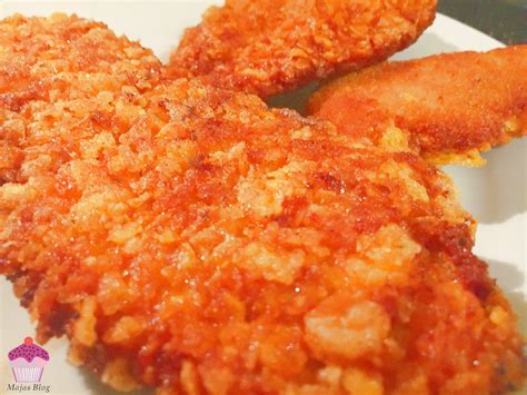 Knusprige Schnitzel mit Cornflakes-Panade selbstgemachten Pommes Frites