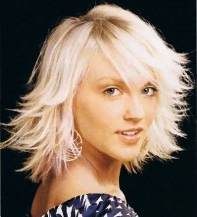 Just fill the crown of your hair with spiky texture, then straighten your side bang until it's. Short flippy hairstyles for women | Fixing short hair ...