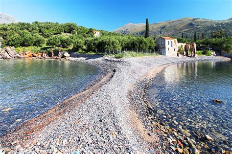 Μια συστάδα κωμοπόλεων και χωριών με καταπράσινη φύση, εκτεταμένες αμμώδεις παραλίες και σπουδαίους αρχαιολογικούς χώρους. ΕΝΟΙΚΙΑΖΟΜΕΝΑ ΔΩΜΑΤΙΑ - ΚΑΤΟΙΚΙΕΣ - AMALIA Αρχική