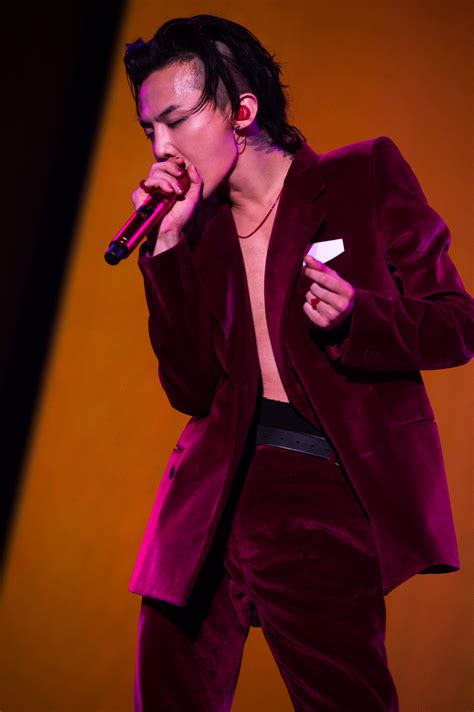 7 631 266 · обсуждают: K-pop music star G-Dragon makes stop in Houston for M.O.T.T.E tour - The Venture
