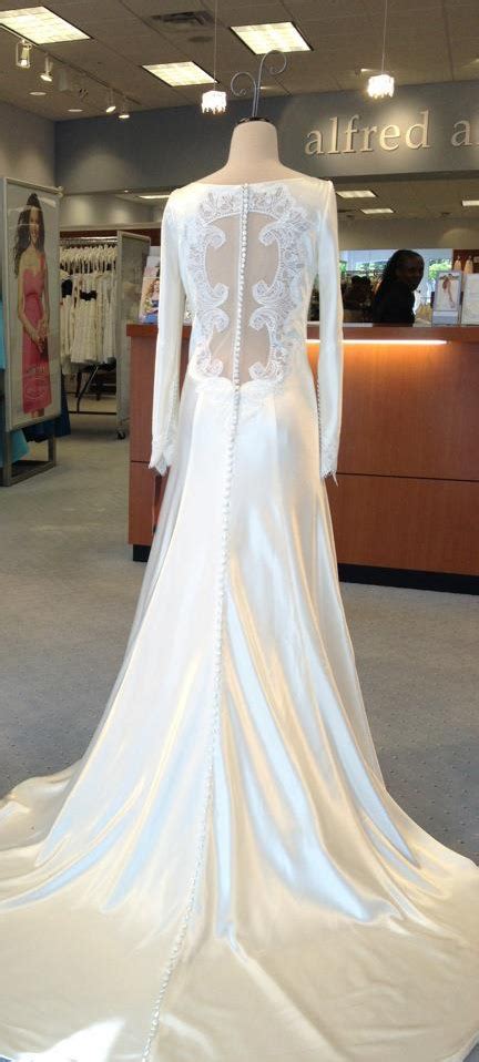 My bella swan collection (and why i am selling most of it) hi. Bella's wedding dress - Breaking Dawn 1 - by Carolina ...