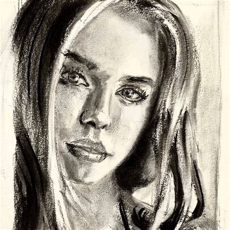Dibujo De Un Retrato De Mujer Al Carboncillo Estudio Santaella