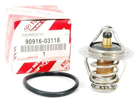 Genuine Toyota Thermostat 82°c Hilux Pickups Hilux Surf And Land Cruisers