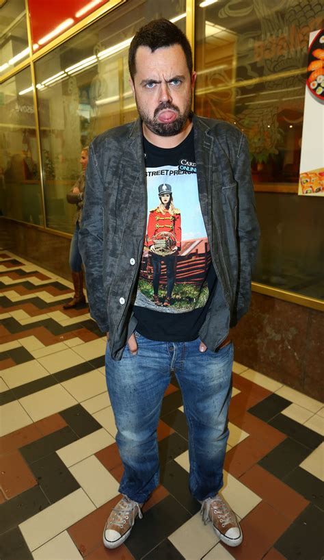 5 february 1977) is a czech pornographic film actor and magazine model who has appeared in gay, bisexual and heterosexual films. Pavel Novotný: ženu Romana Vojtka jsem nikdy neměl rád ...