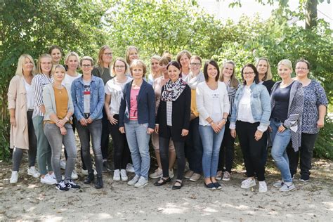 Team Der Kita Lippenest Kinderbetreuung In Delbrück
