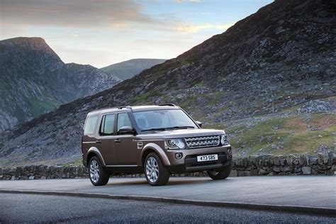 Iab Report 2015 Land Rover Discovery Gets More Optional Features Video