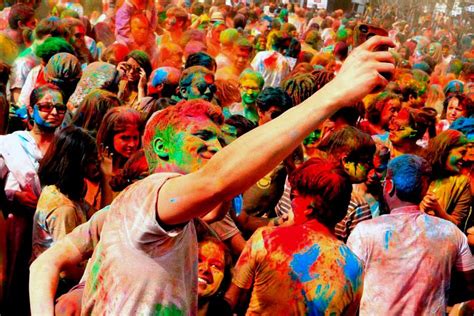 10 Places To Celebrate Holi In India News Zee News