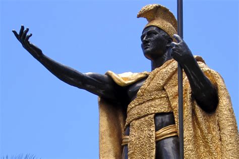 5 Fascinating Facts About The King Kamehameha Statue Hawaii Magazine