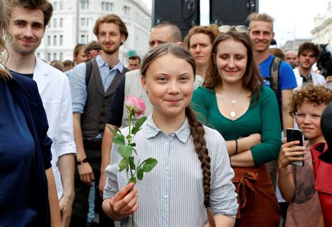 Greta Thunberg Reçoit Le Prix D Ambassadrice De Conscience Damnesty International