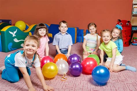 15 Of The Best Balloon Games For Kids Parties Easy Party Ideas 2022