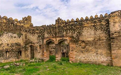 A Guide To Visiting Ramkot Fort In Azad Kashmir Zameen Blog