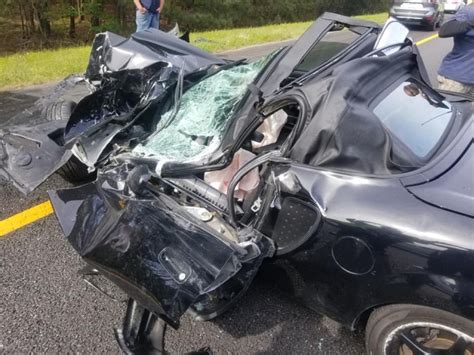 That means, spine stabs can cause varying degrees of severity from just causing minor wounds that heal with time to. This "Lucky" Driver Survives A Terrible Crash - Barnorama