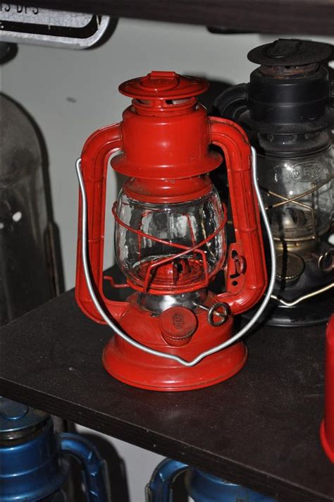 Aladdin mantle lamp company is an unclaimed page. Dietz No. 50, 1970 - 1988 | Old lanterns, Night lamps ...