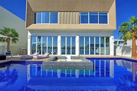 Villa On The Palm Luxury Villa Rental In Dubai Dubai 9 Sleeps In 5