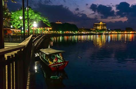 In july 2016, fmm sarawak representative office was upgraded to fmm sarawak branch office. A Guide to Kuching in Sarawak, Malaysian Borneo