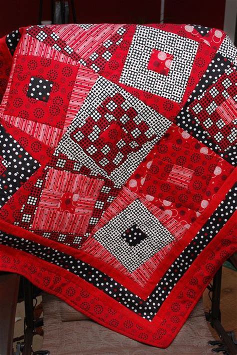 250 Red Black And White Quilts Ideas Black And White Quilts Quilts