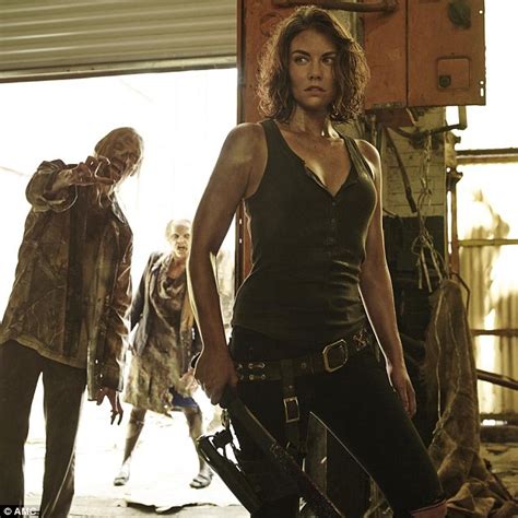 The Walking Deads Lauren Cohan Sizzles In Womens Health Shoot Daily Mail Online