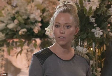 Kendra Wilkinson Loses It When Her Mother Criticises Her On Marriage