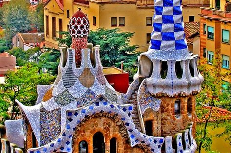 Barcelonas Antoni Gaudí Theglobenomad