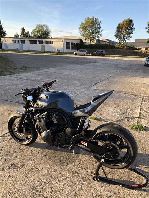 Suzuki bandit streetfighter build part 2, welding, battery box mounting, carburetor jetting, k&n air filters and exhaust. Suzuki Bandit 1200 Streetfighter | Suzuki bandit, Suzuki ...