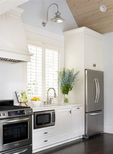 Small coastal kitchen design ideas. Interior Design Ideas: Coastal Homes - Home Bunch Interior ...