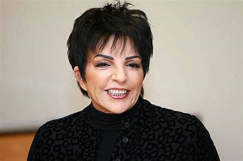 Liza minnelli, american actress and singer perhaps best known for her role as sally bowles in bob fosse's classic musical film cabaret (1972), for which she won an academy award. Liza Minnelli Biography, Age, Weight, Height, Friend, Like ...