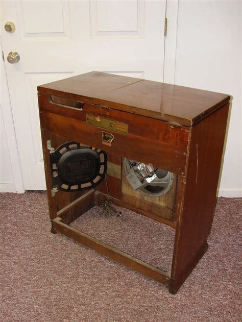 Rca victor record player cabinet. RCA Victor 67V1 Antique Console Tube Radio Record Player ...