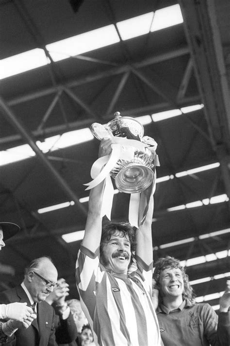 27 Rare Or Unseen Pictures Of Sunderlands Famous 1973 Fa Cup Final Win