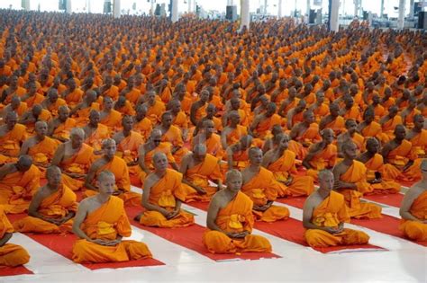 buddhist culture india buddhist monks images buddhist bhikkhu images photos