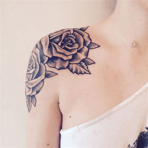 Choose the suitable size and your favorite color to make the rose tattoos customize your emotion and personality. Shoulder Several Rose tattoo | Best Tattoo Ideas Gallery