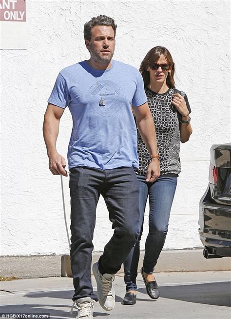 Batmans Ben Affleck Steps Out With Wife Jennifer Garner After Weight Gain Daily Mail Online