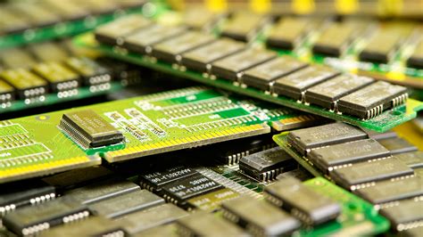 There's no reason to have less than 4gb of ram and honestly, that's really low for most. DDR5 Ram Features, Speicications - Everything You Need To Know