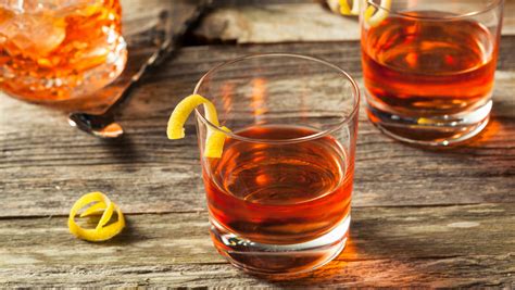 5 Classic Whiskey Cocktails You Should Learn To Make