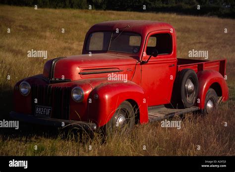 Vintage Red Ford Pick Up Truck in Wheat Field Transport Wales Stock Photo: 6065186 - Alamy