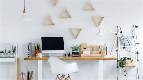4 Ways To Spruce Up Your Office Desk At Home Newstrack English 1