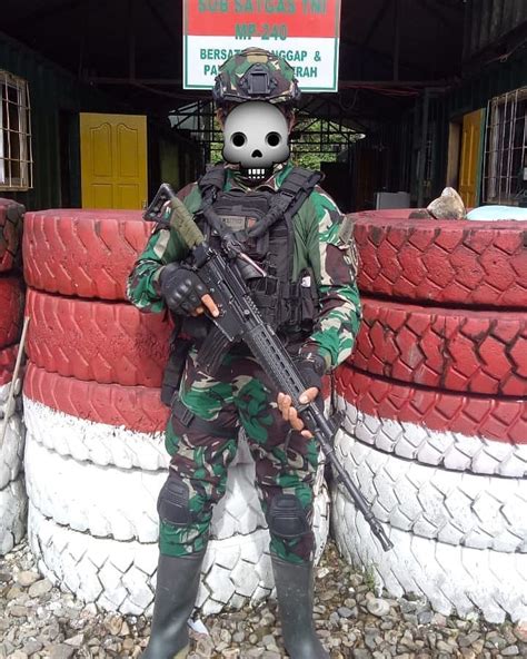 Indonesian Army Airborne Infantry Papua Indonesia 720 X 900 R
