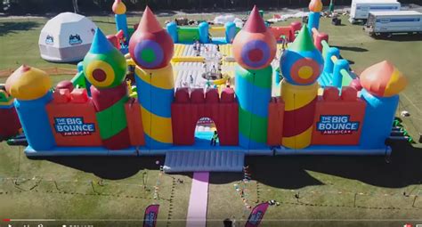 Worlds Biggest Bounce House Is Coming To Illinois