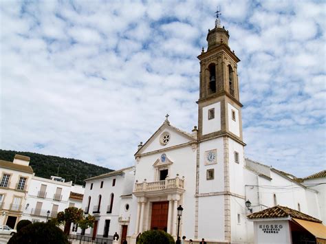 Sevilla) je kulturno in finančno središče južne španije in središče province sevilja.sevilja je glavno mesto pokrajine andaluzije in hkrati četrto največje metropolitansko območje v španiji. Gilena (Sevilla): Qué ver y dónde dormir