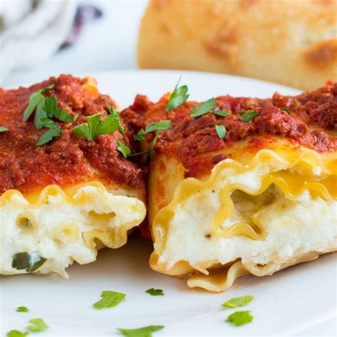 Cheesy Chicken Lasagna Roll Ups No Plate Like Home