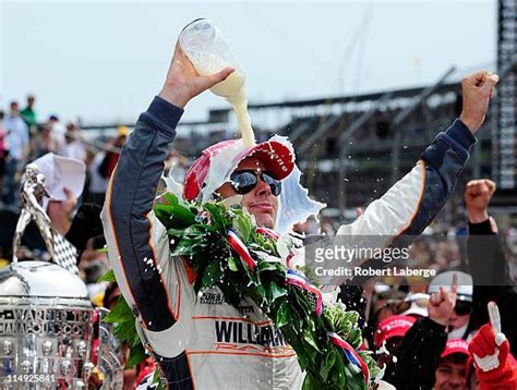 Dan Wheldon Photos And Premium High Res Pictures Getty Images