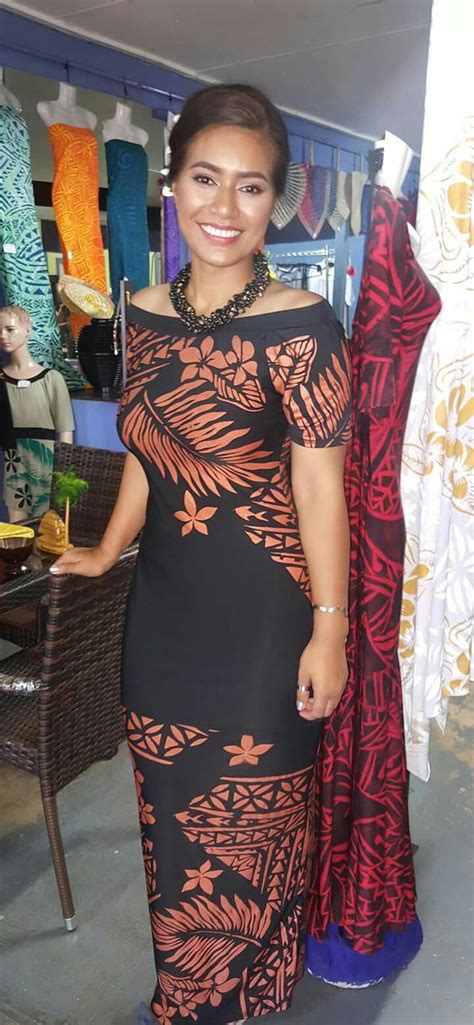 Pin By Jane On Polynesian Style Island Style Clothing Polynesian Dress Samoan Dress