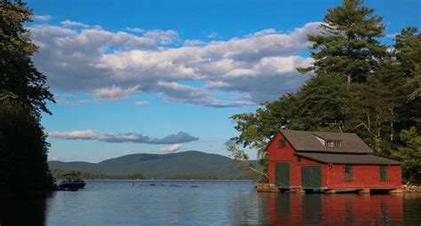 Squam Lake New Hampshire Lake Retreat House Boat Beautiful Places