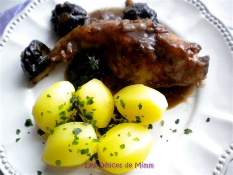 Cuisses de lapin aux pruneaux et à la bière