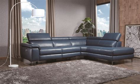 Designed by antonio citterio in 1986 for b&b italia, this sity sectional sofa in white leather contains one asymmetrical curved island daybed and a rectangular. Elegant Curved Sectional Sofa in Leather Atlanta Georgia ...