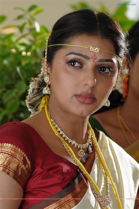Bhumika Actress Photoimagepics And Stills 228548