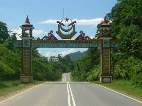 Sekiranya seseorang tertinggal solat fardu, wajib baginya untuk mengulangkannya dengan niat qada. PERISTIWA SERAM DI JALAN KUALA KRAI-GUA MUSANG