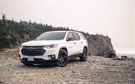 Chevrolet packages the 2021 traverse in multiple trim levels ranging from basic to luxurious, but we recommend the lt cloth or lt leather, which provide the greatest array of standard and available equipment at a reasonable price. Chevrolet Traverse High Country 2018 | SUV Drive