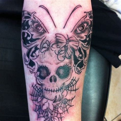 50 best skull roses tattoos for women and men. Pin Butterfly Skull And Roses Tattoos On Shoulder Real ...