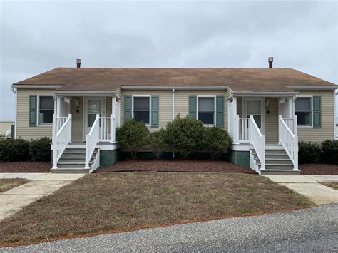 Beautiful condo with meadow views in town. Guest Quarters 289B - Guest Quarters Cabins in Cape May , NJ